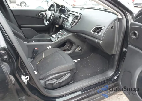 2015 Chrysler 200 Limited из США, поврежденный, VIN 1C3CCCAB7FN753109